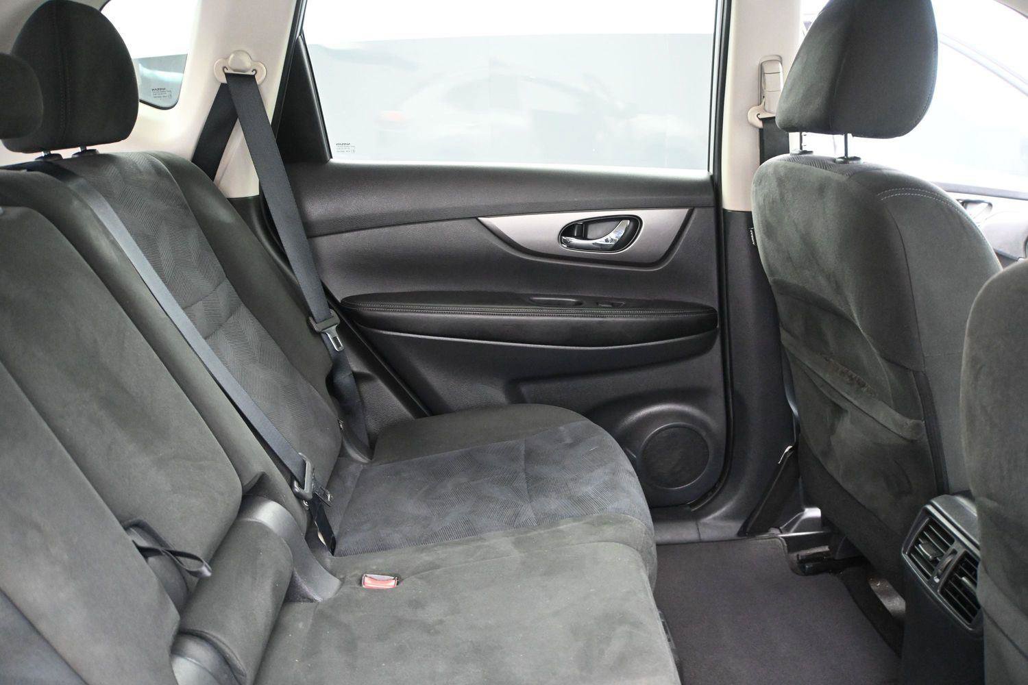 Used 2015 Nissan Rogue SV AWD/4WD image 20