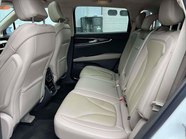 Used 2023 Lincoln Nautilus Reserve AWD/4WD image 14