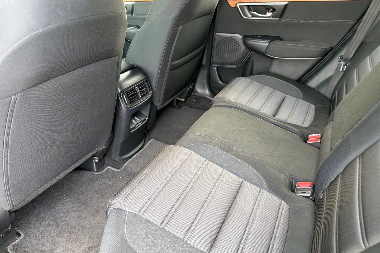 Used 2018 Honda CR-V EX image 11