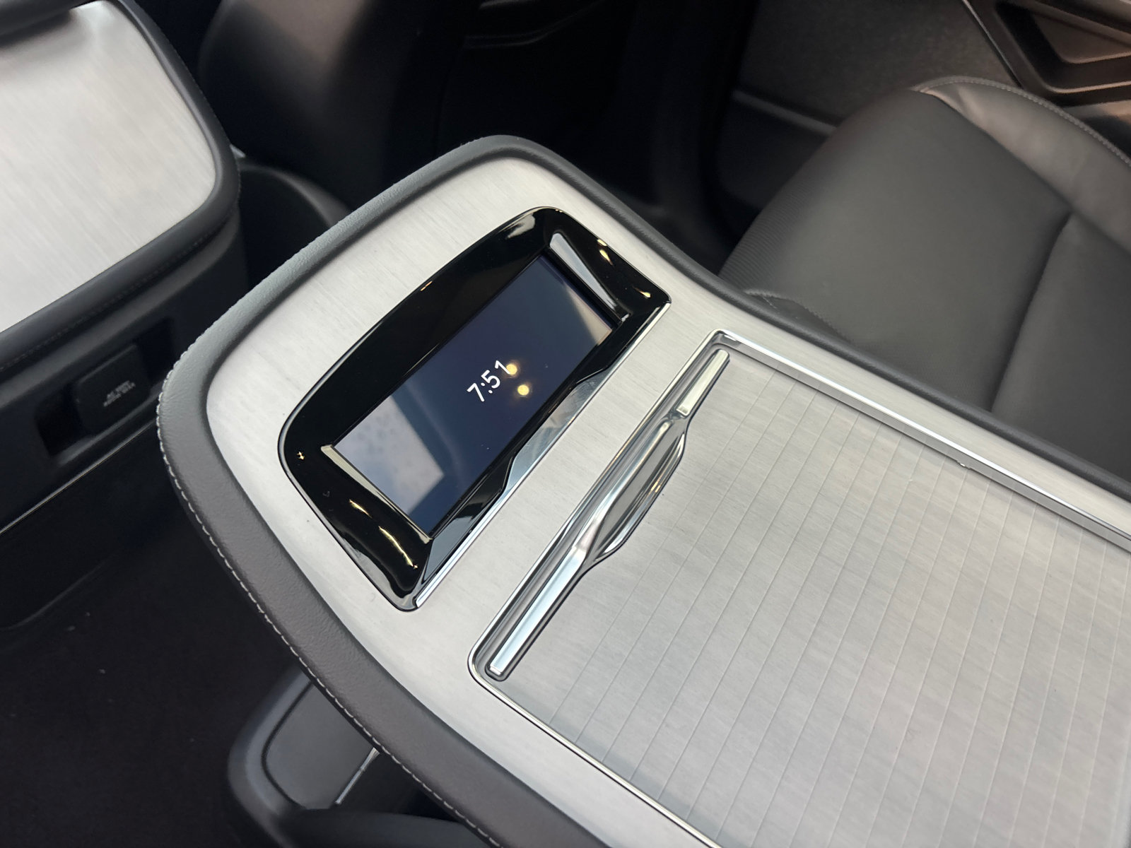 New 2027 Lincoln Navigator L Reserve AWD/4WD image 33