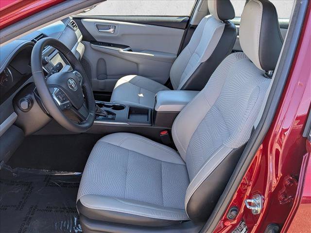 Used 2016 Toyota Camry SE FWD image 15