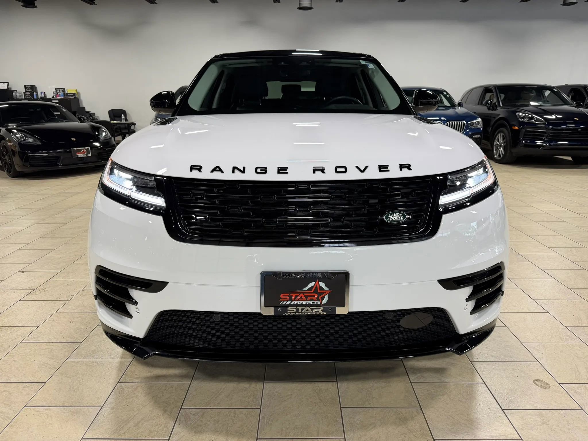 Used 2025 Land Rover Range Rover Velar Dynamic SE AWD/4WD image 10