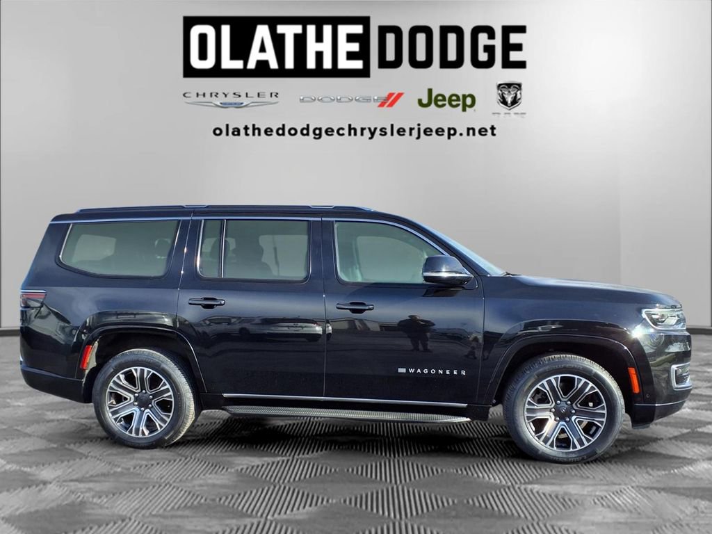 Certified 2024 Jeep Wagoneer Series II w/ Flexible Seating Group AWD/4WD image 33