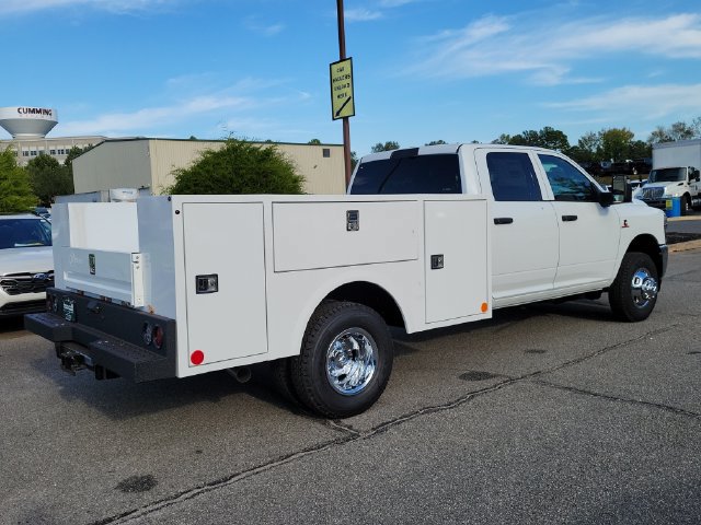 New 2027 RAM 3500 Tradesman w/ Chrome Appearance Group A AWD/4WD image 7