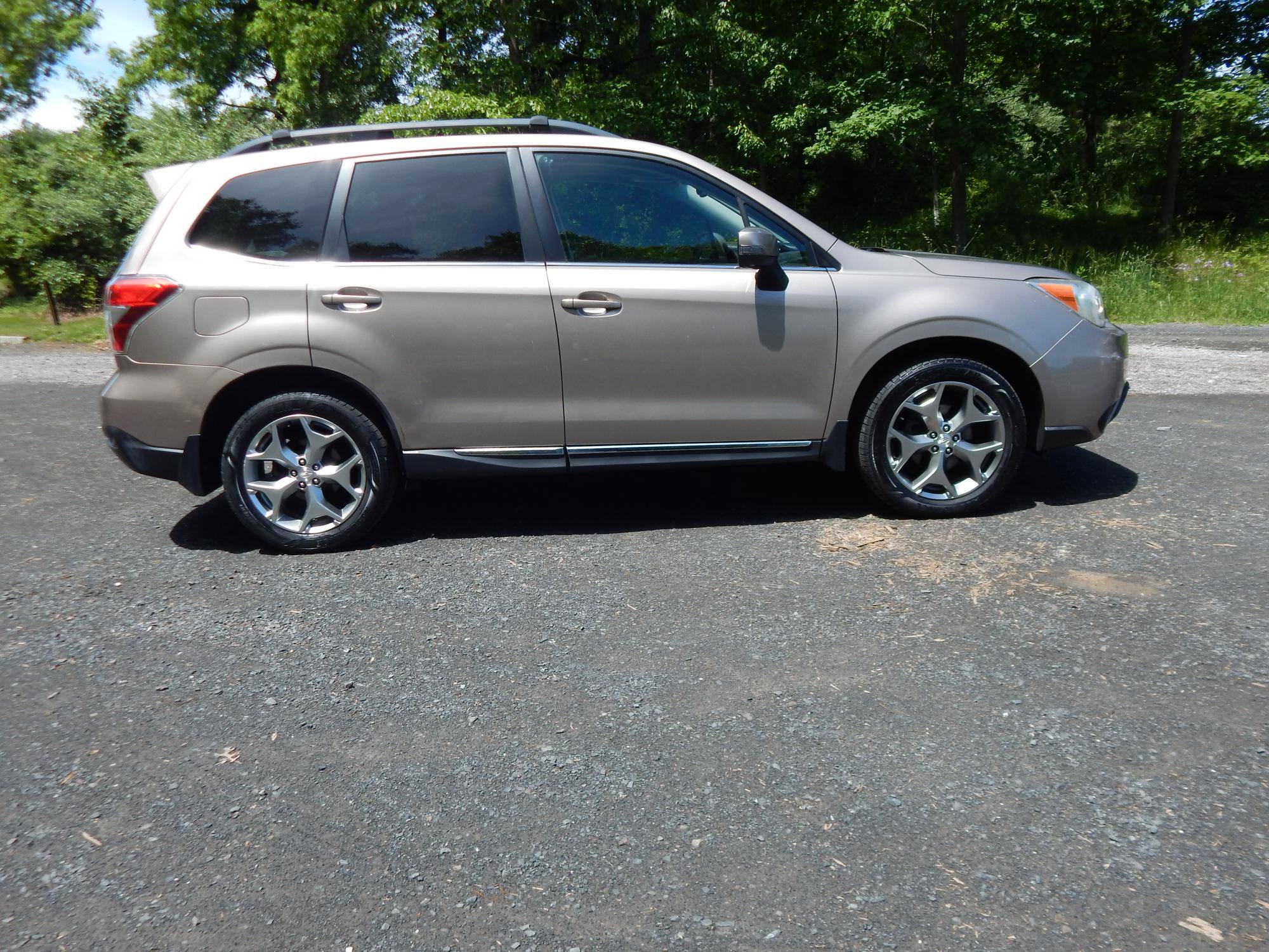 Used 2015 Subaru Forester 2.5i Touring w/ Eyesight & Navigation System AWD/4WD image 5