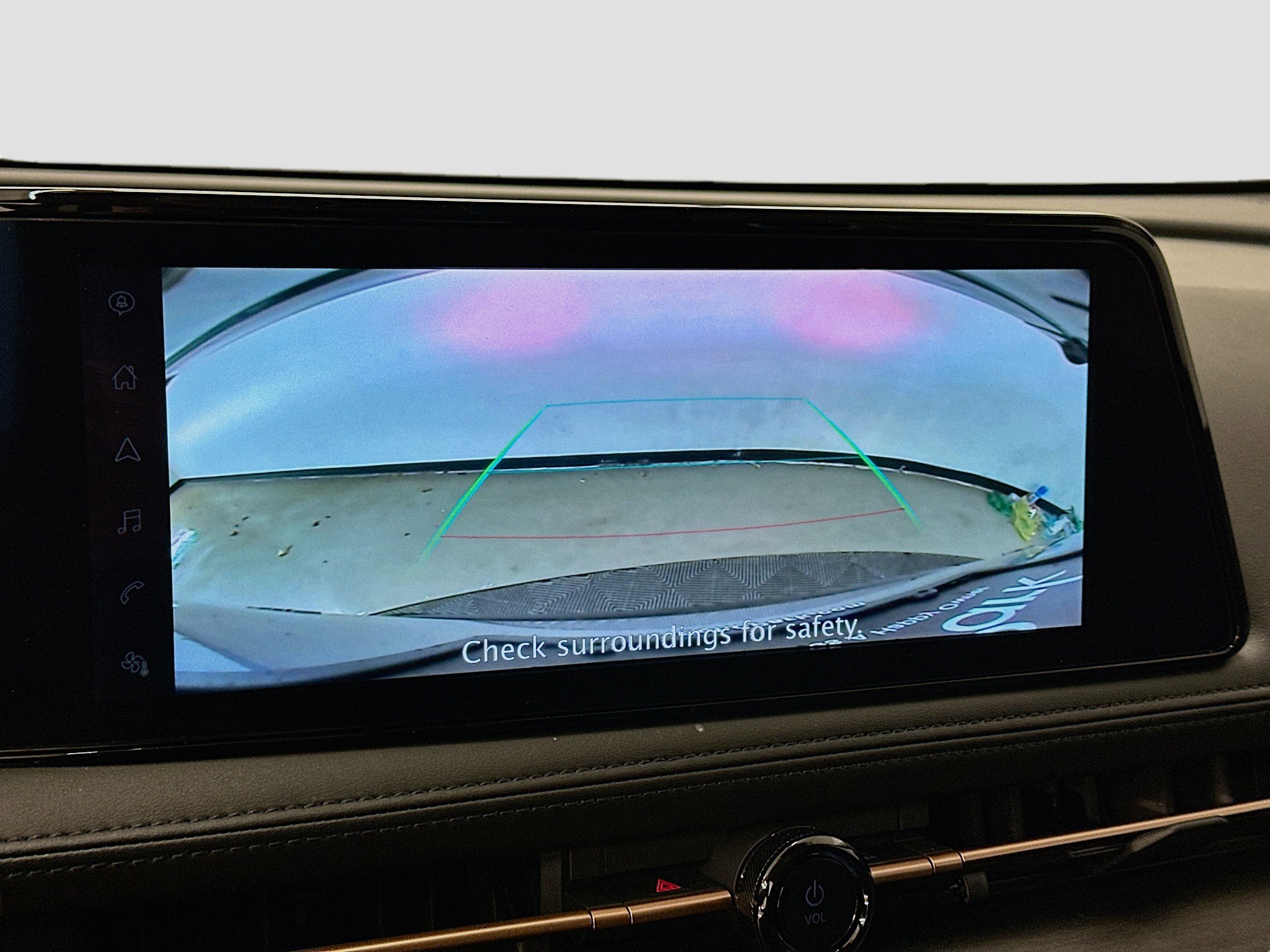 Used 2023 Nissan Ariya AWD image 23