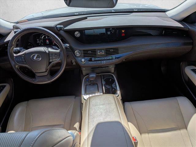 Used 2018 Lexus LS 500 AWD w/ Accessory Package (Z2) image 19
