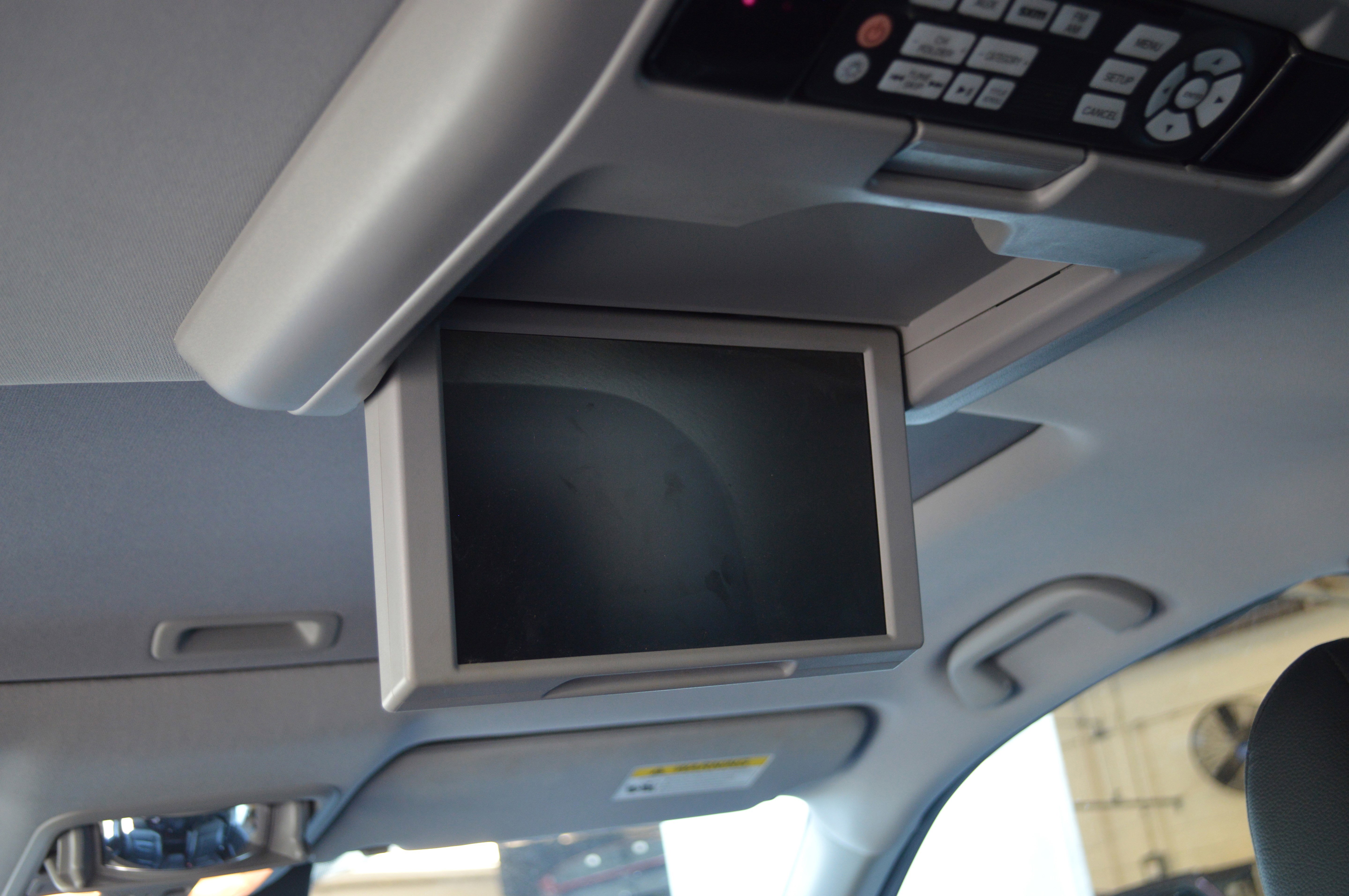 Used 2017 Honda Pilot Touring image 32