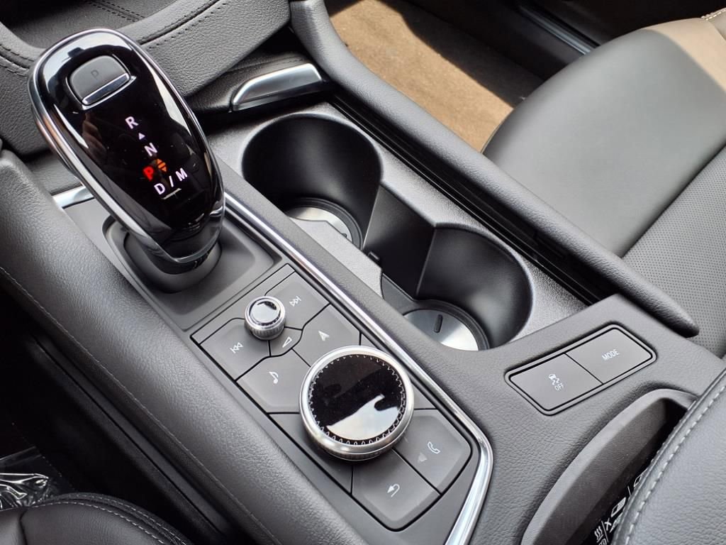 New 2025 Cadillac XT5 Premium Luxury w/ LPO, Floor Liner Package image 21