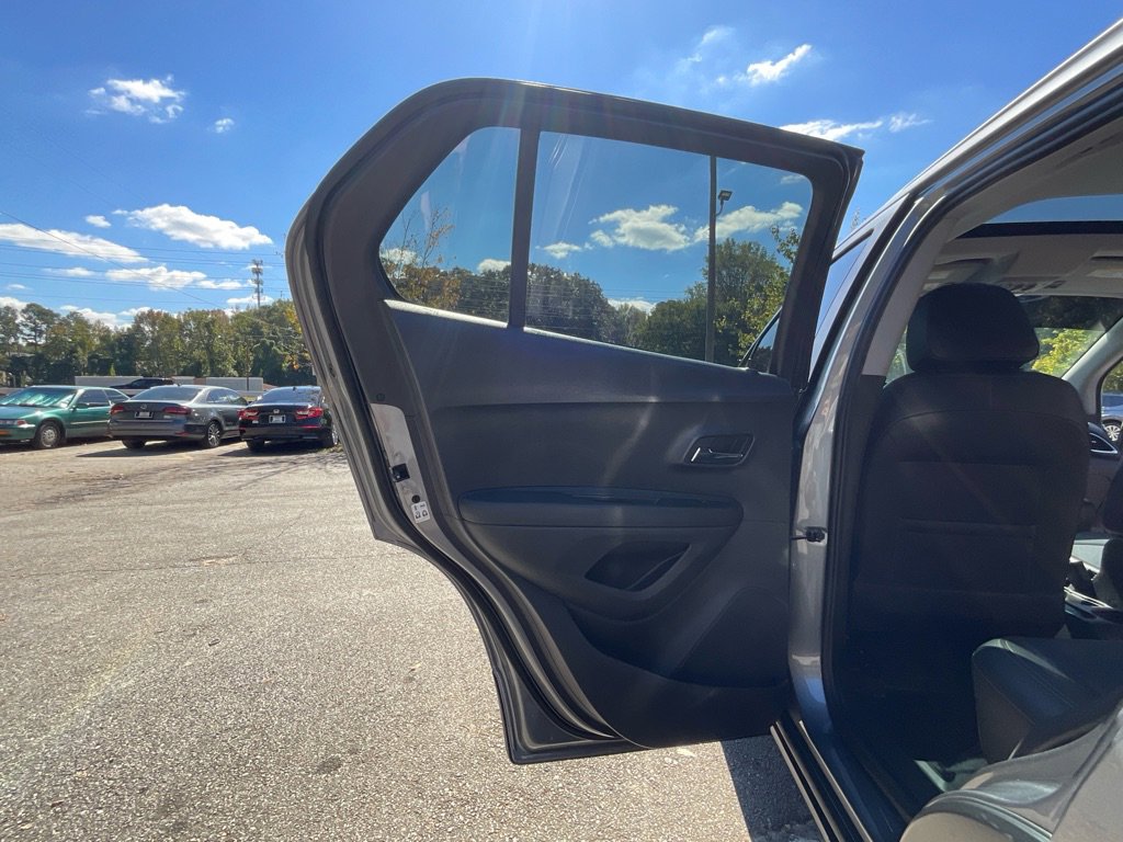 Used 2020 Chevrolet Trax Premier image 39