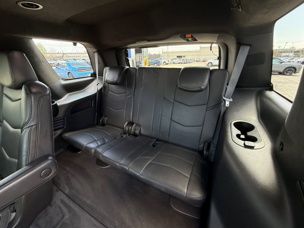 Used 2020 Cadillac Escalade Platinum AWD/4WD image 38