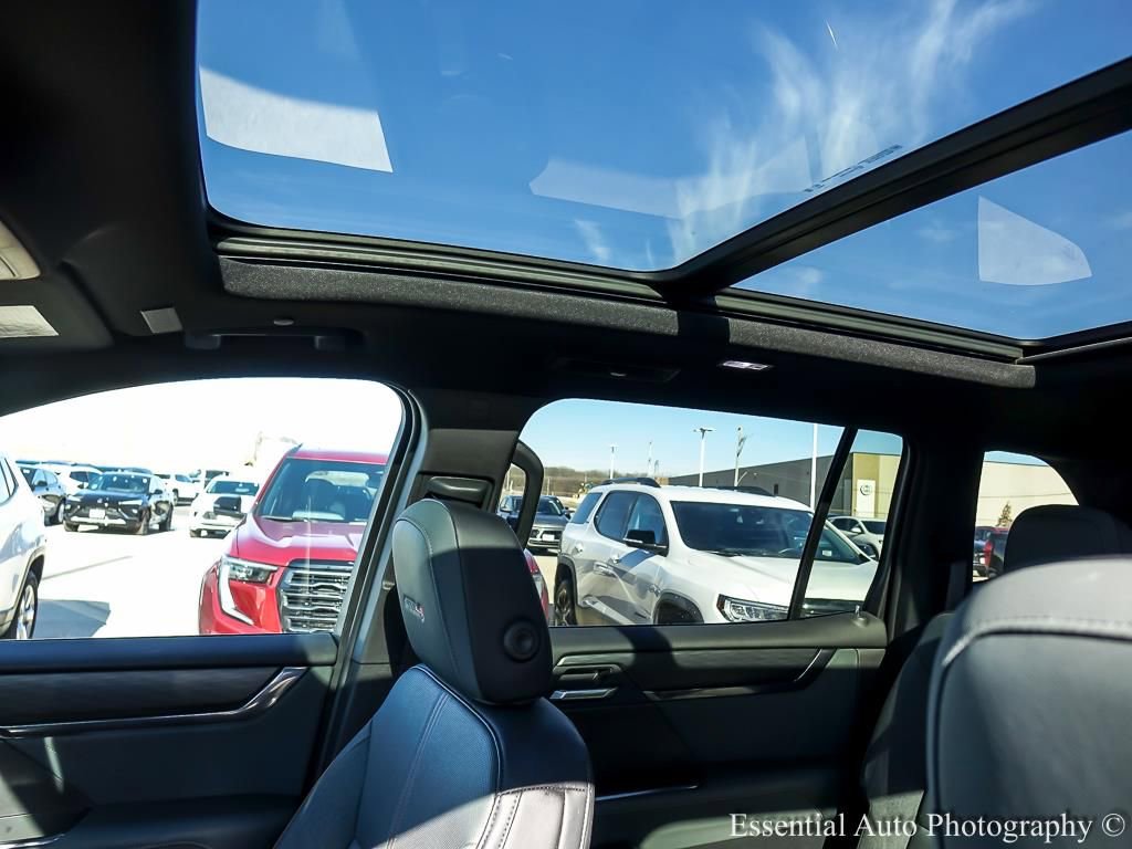 Used 2024 GMC Acadia AT4 w/ LPO, Floor Liner Package image 11