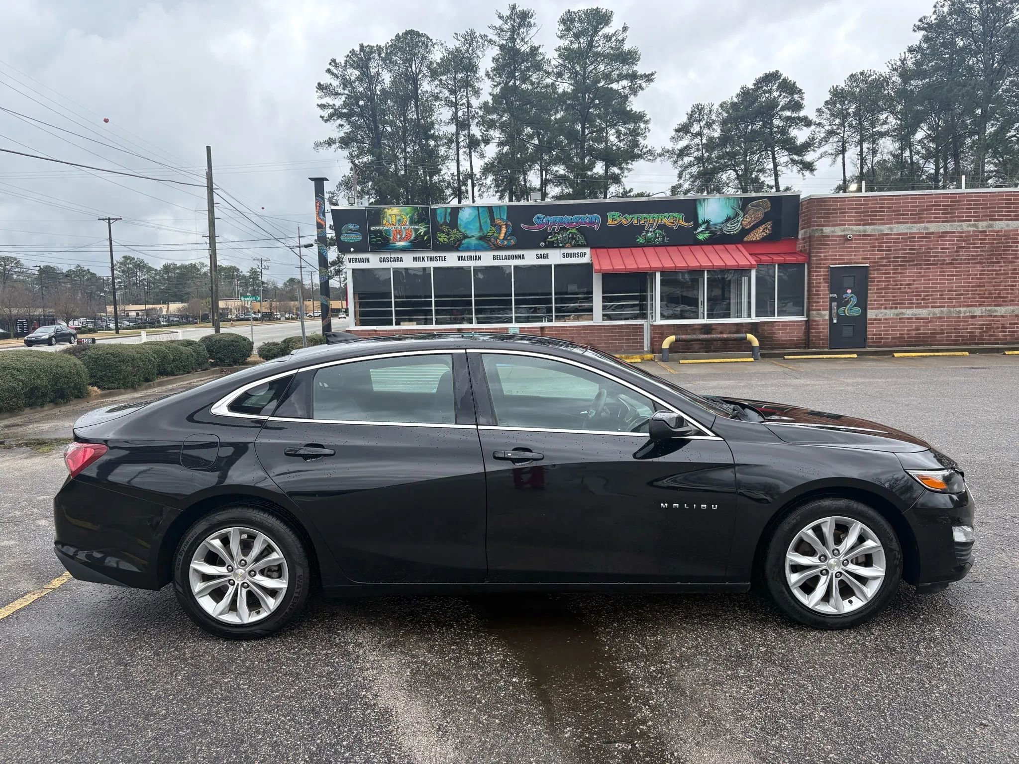 Used 2019 Chevrolet Malibu LT FWD image 6