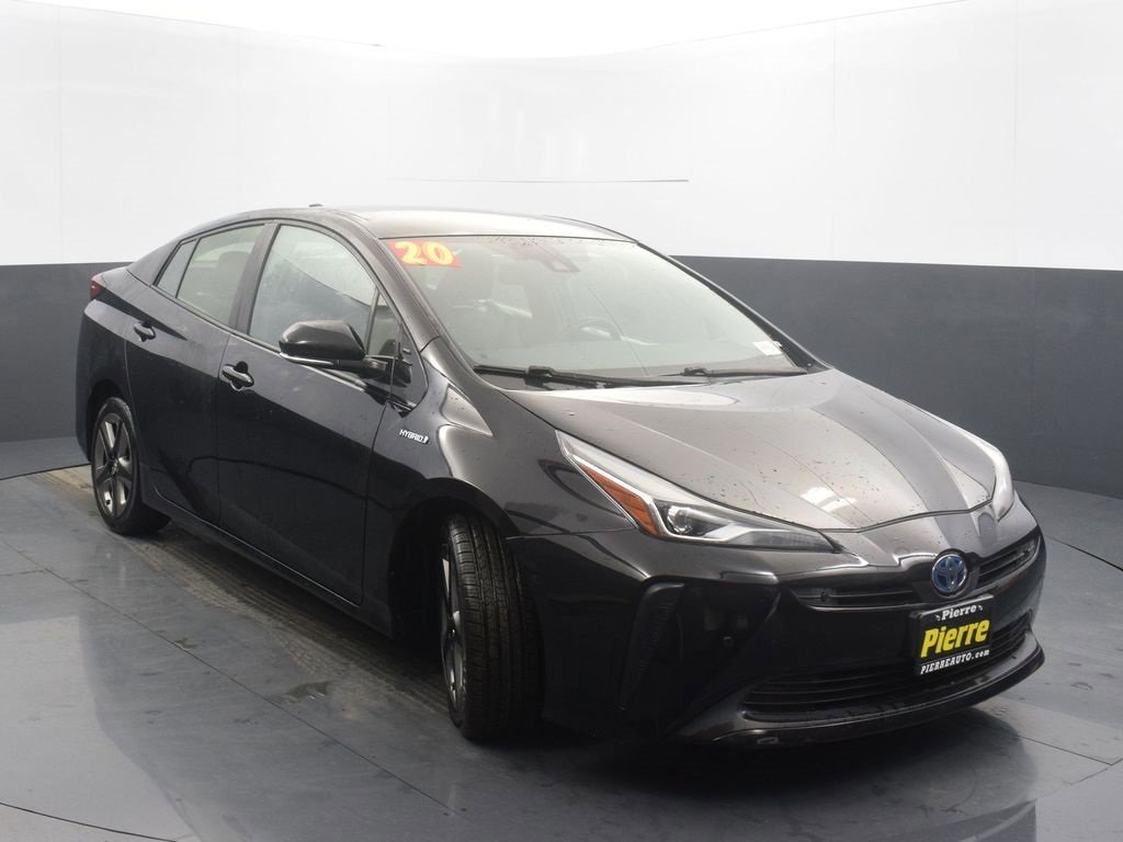 Used 2020 Toyota Prius XLE image 3