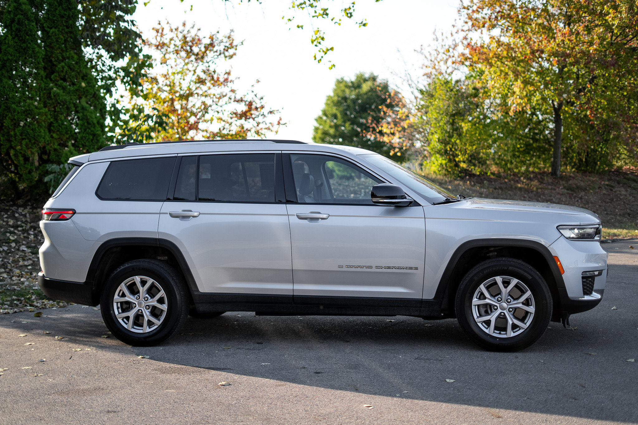 Used 2021 Jeep Grand Cherokee L Limited image 6