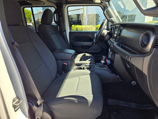Used 2021 Jeep Gladiator Willys image 20