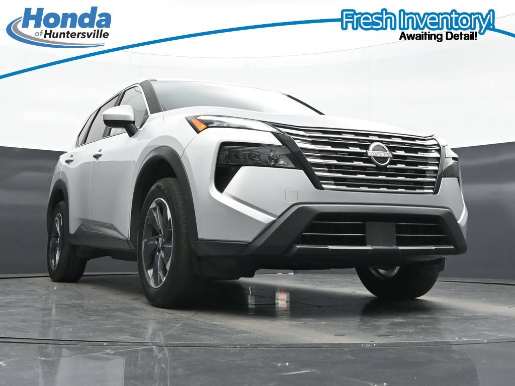 Used 2025 Nissan Rogue SV FWD image 26