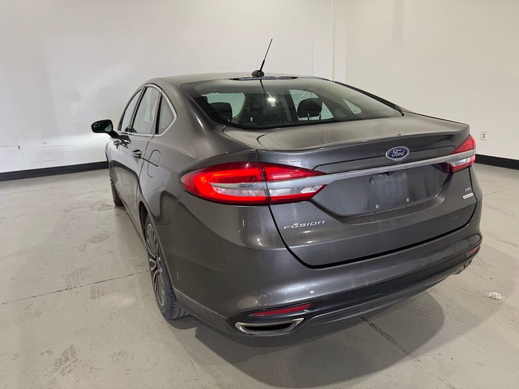 Used 2017 Ford Fusion SE image 8