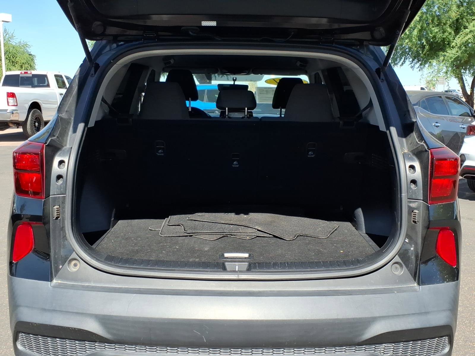 Used 2021 Kia Seltos LX image 10