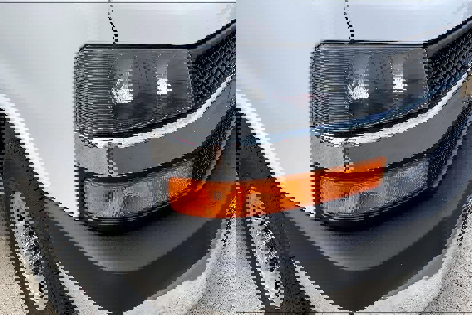 Used 2019 Chevrolet Express 3500 LT w/ LT Preferred Equipment Group image 31