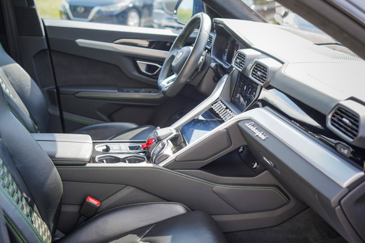 Used 2019 Lamborghini Urus AWD/4WD image 12