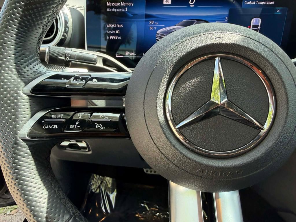 Used 2025 Mercedes-Benz CLE 300 4MATIC Cabriolet image 20