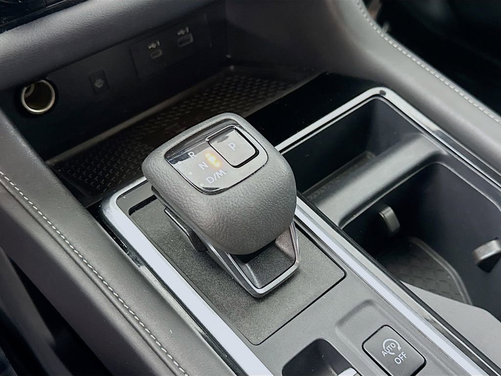 Used 2024 Nissan Pathfinder SL image 35