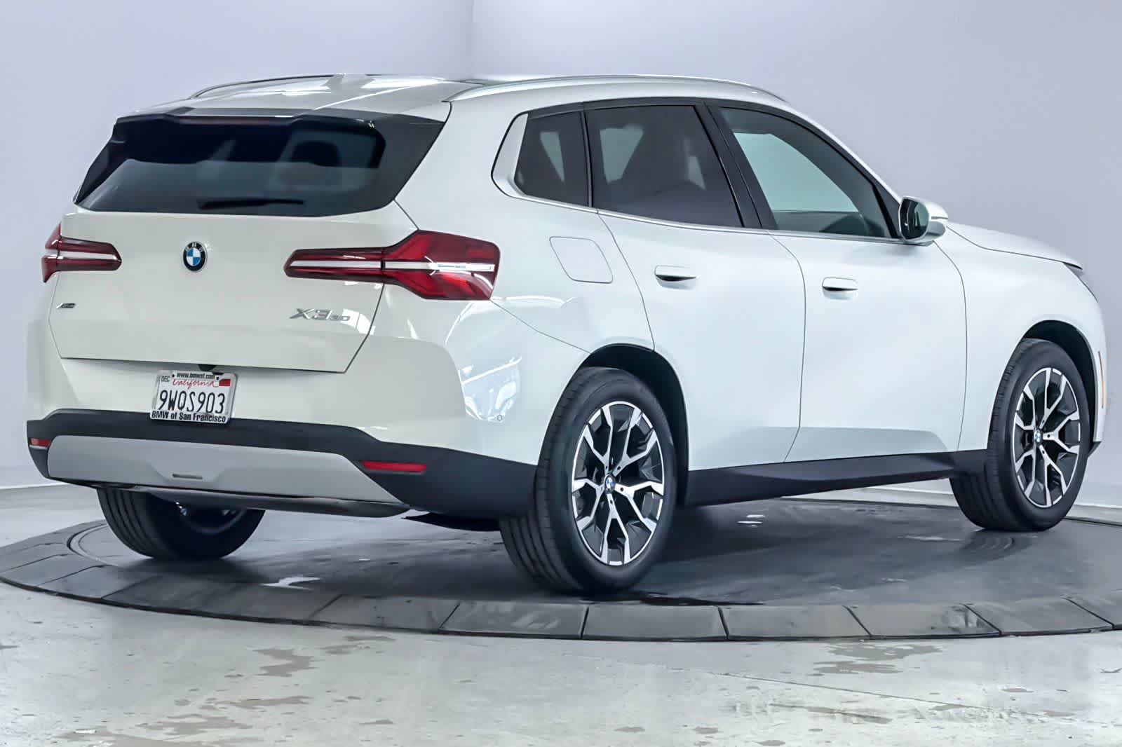 Used 2026 BMW X3 xDrive30i w/ Convenience Package AWD/4WD image 2