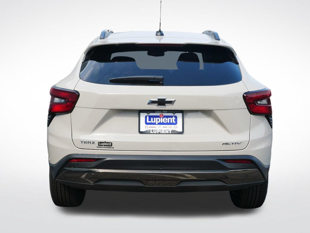 New 2026 Chevrolet Trax ACTIV w/ Sunroof Package FWD image 5