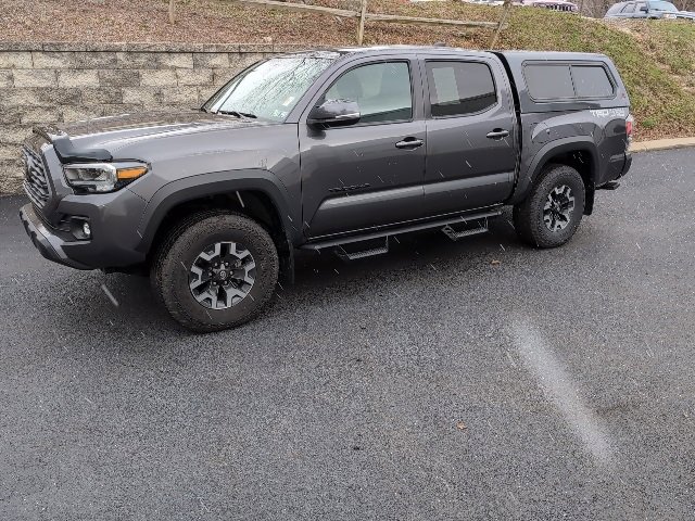 Used 2023 Toyota Tacoma TRD Off-Road image 5