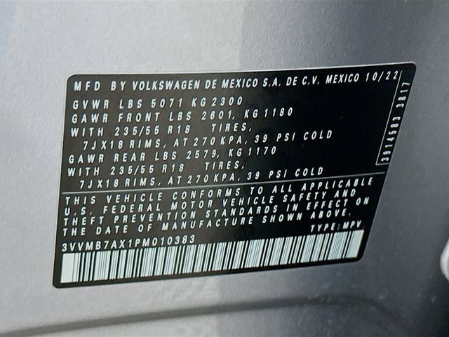 Used 2023 Volkswagen Tiguan SE AWD/4WD image 34