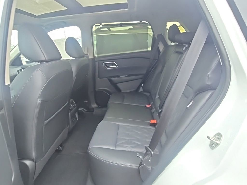 New 2026 Nissan Rogue Platinum AWD/4WD image 28