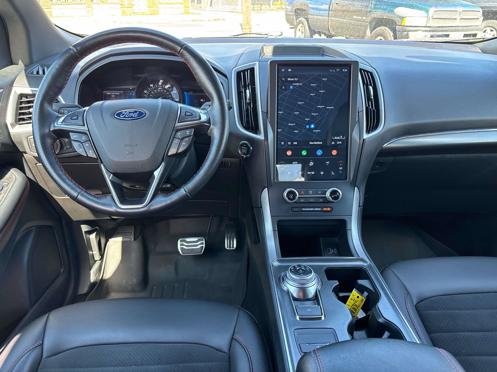 Used 2022 Ford Edge ST-Line w/ Class II Trailer Tow Package AWD/4WD image 15