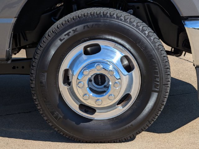 Used 2026 Ford F350 XLT AWD/4WD image 11