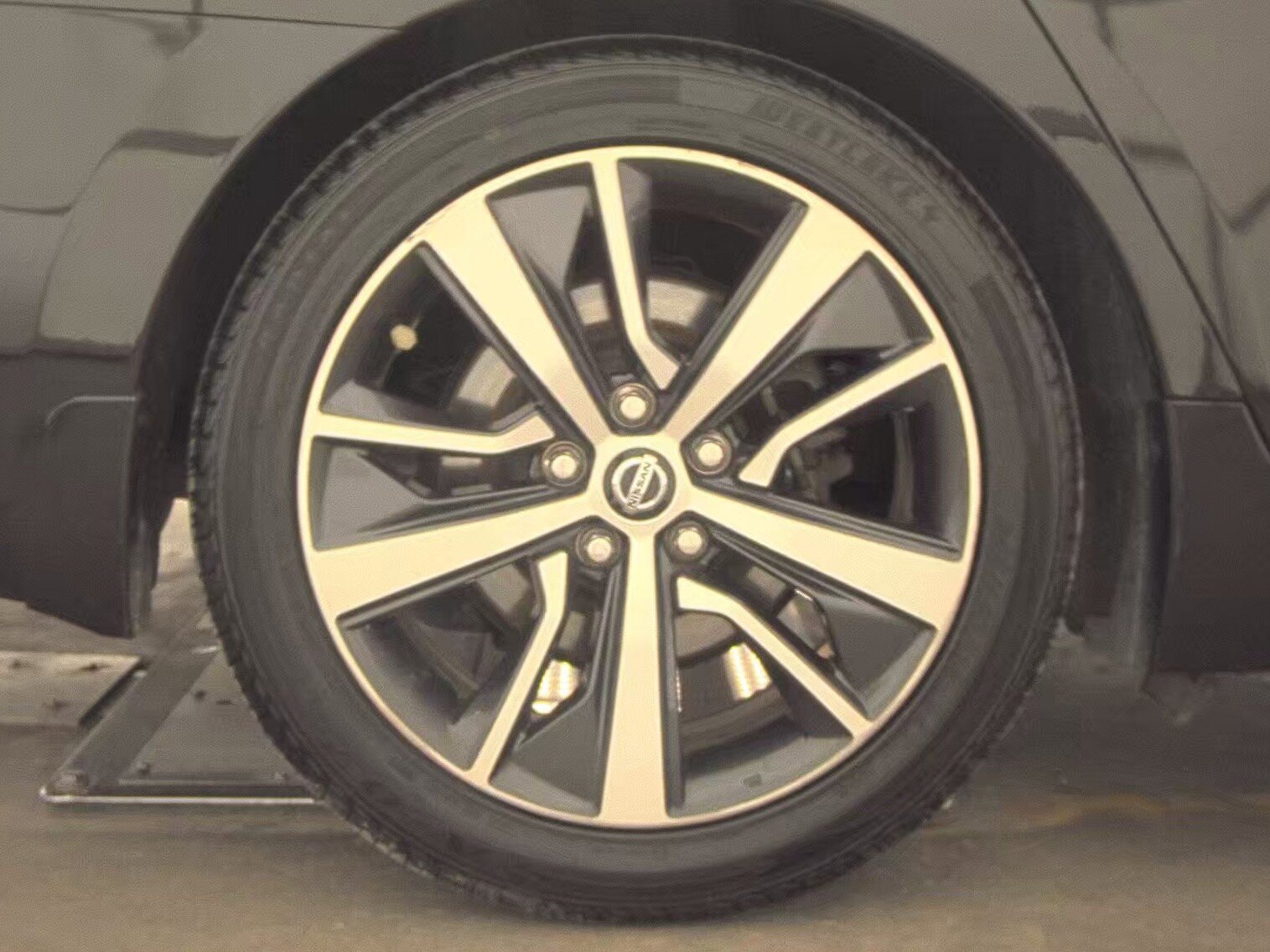 Used 2020 Nissan Maxima 3.5 SL w/ Floor Mat Group FWD image 11