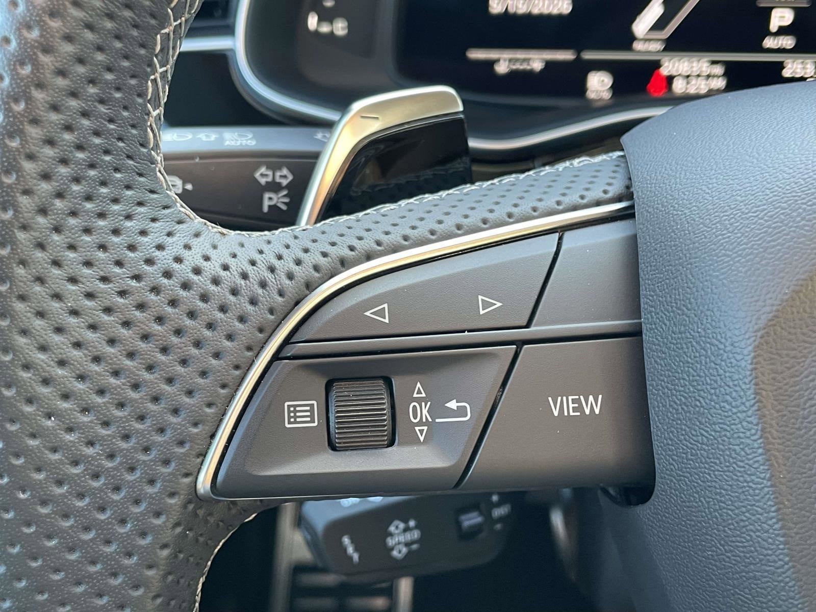 Certified 2024 Audi RS Q8 AWD/4WD image 19