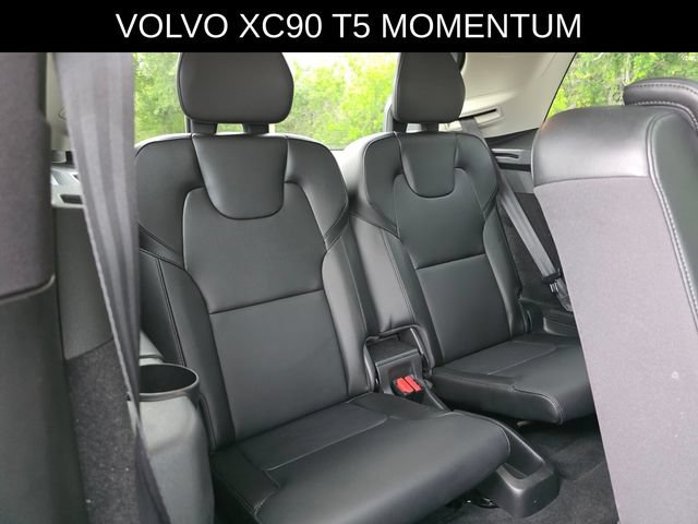 Used 2022 Volvo XC90 T5 Momentum w/ Protection Package Premier FWD image 15