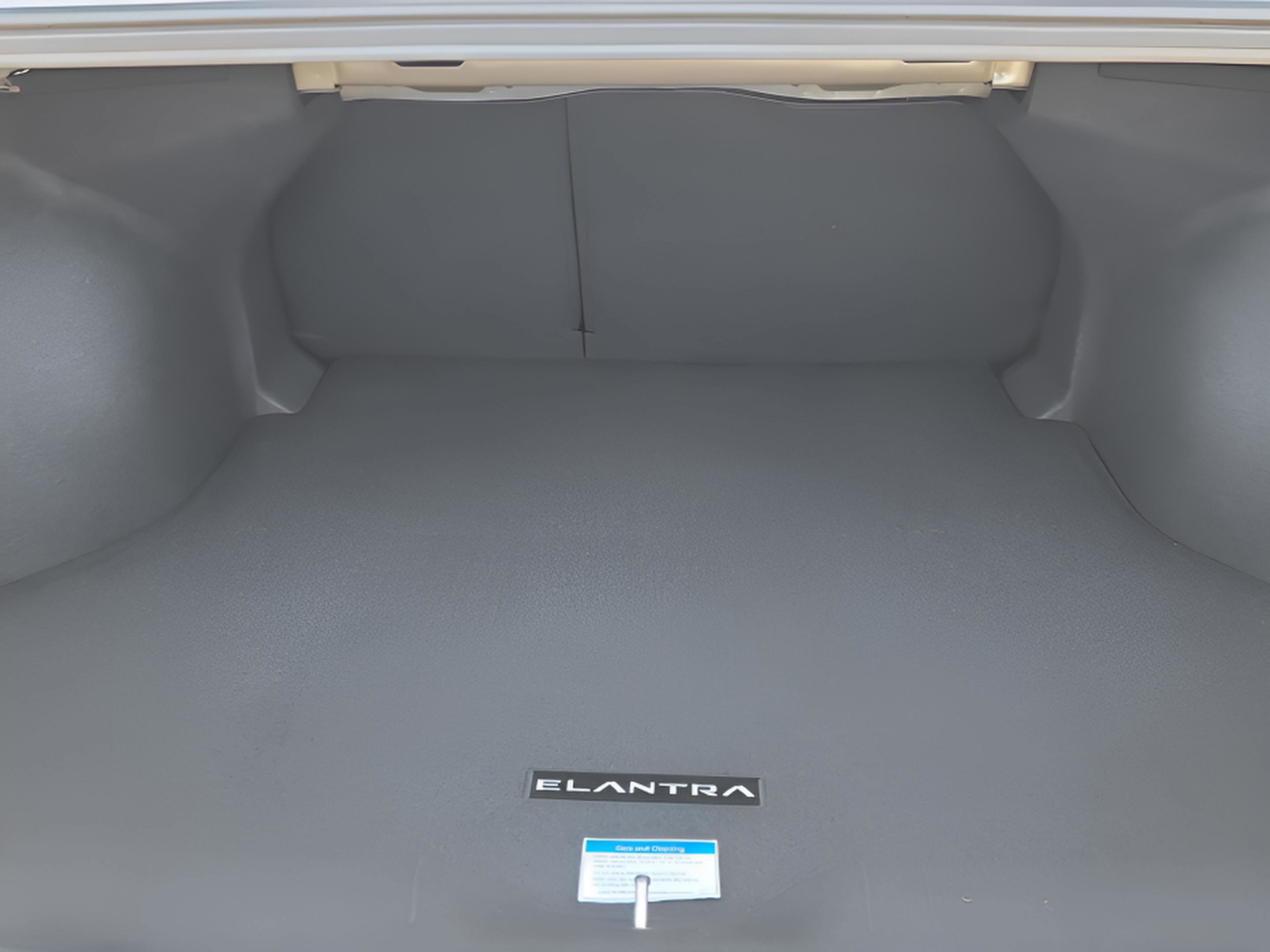 New 2026 Hyundai Elantra SEL Sport image 31