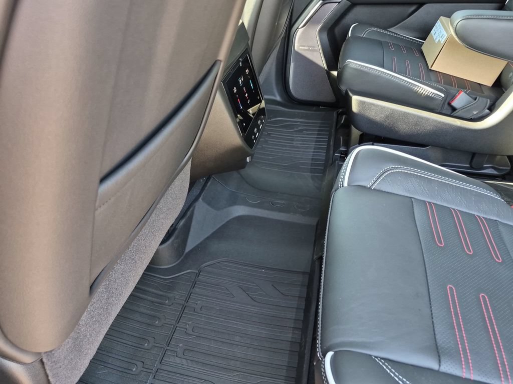 New 2026 GMC Yukon AT4 Ultimate AWD/4WD image 41
