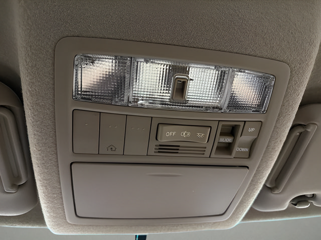 Used 2013 Toyota Highlander Limited AWD/4WD image 26