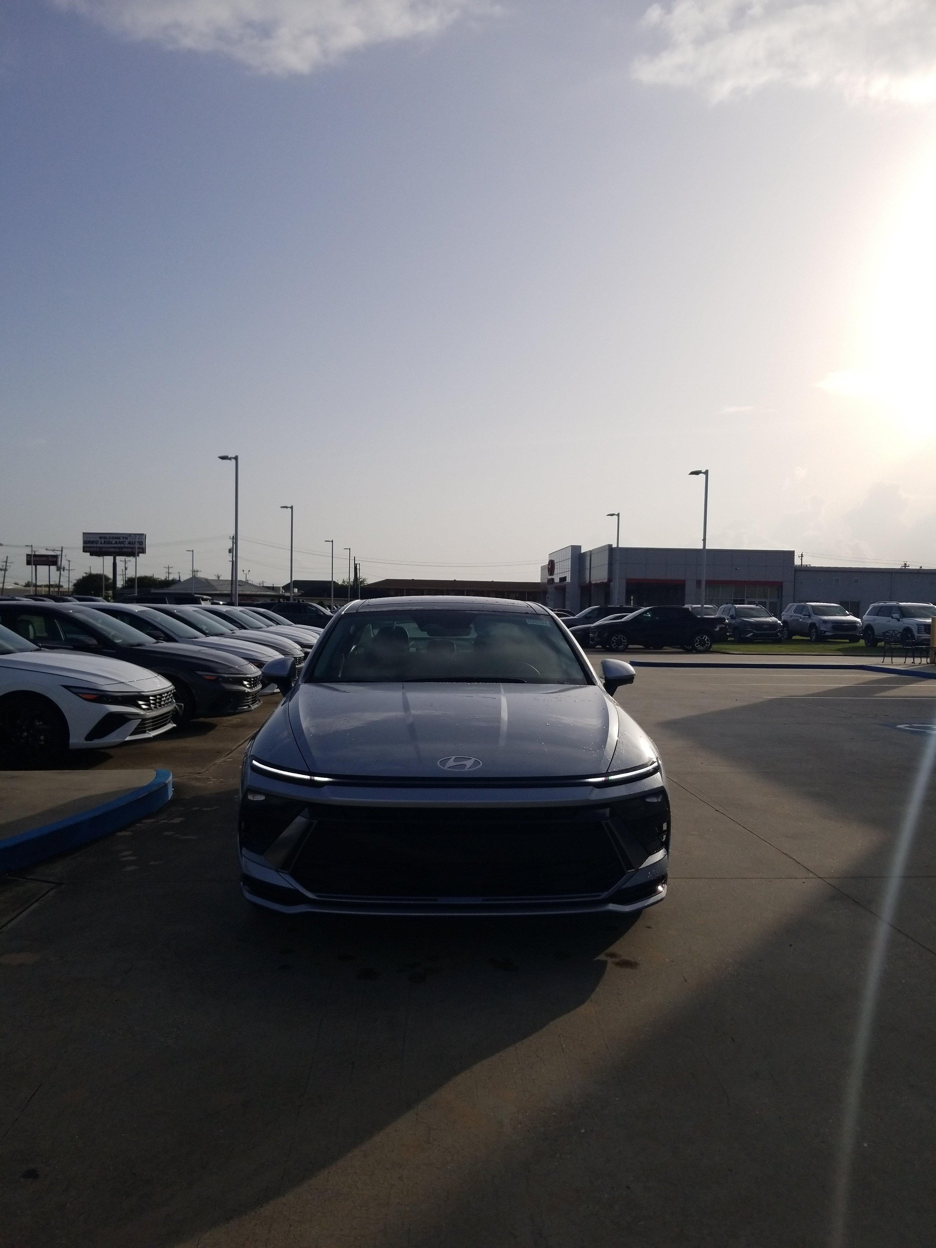 New 2026 Hyundai Sonata Limited FWD image 2