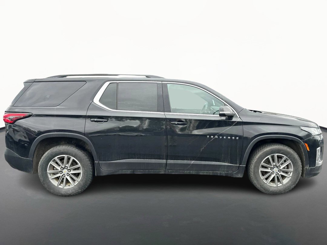 Used 2023 Chevrolet Traverse LT w/ LPO, Floor Liner Package AWD/4WD image 2