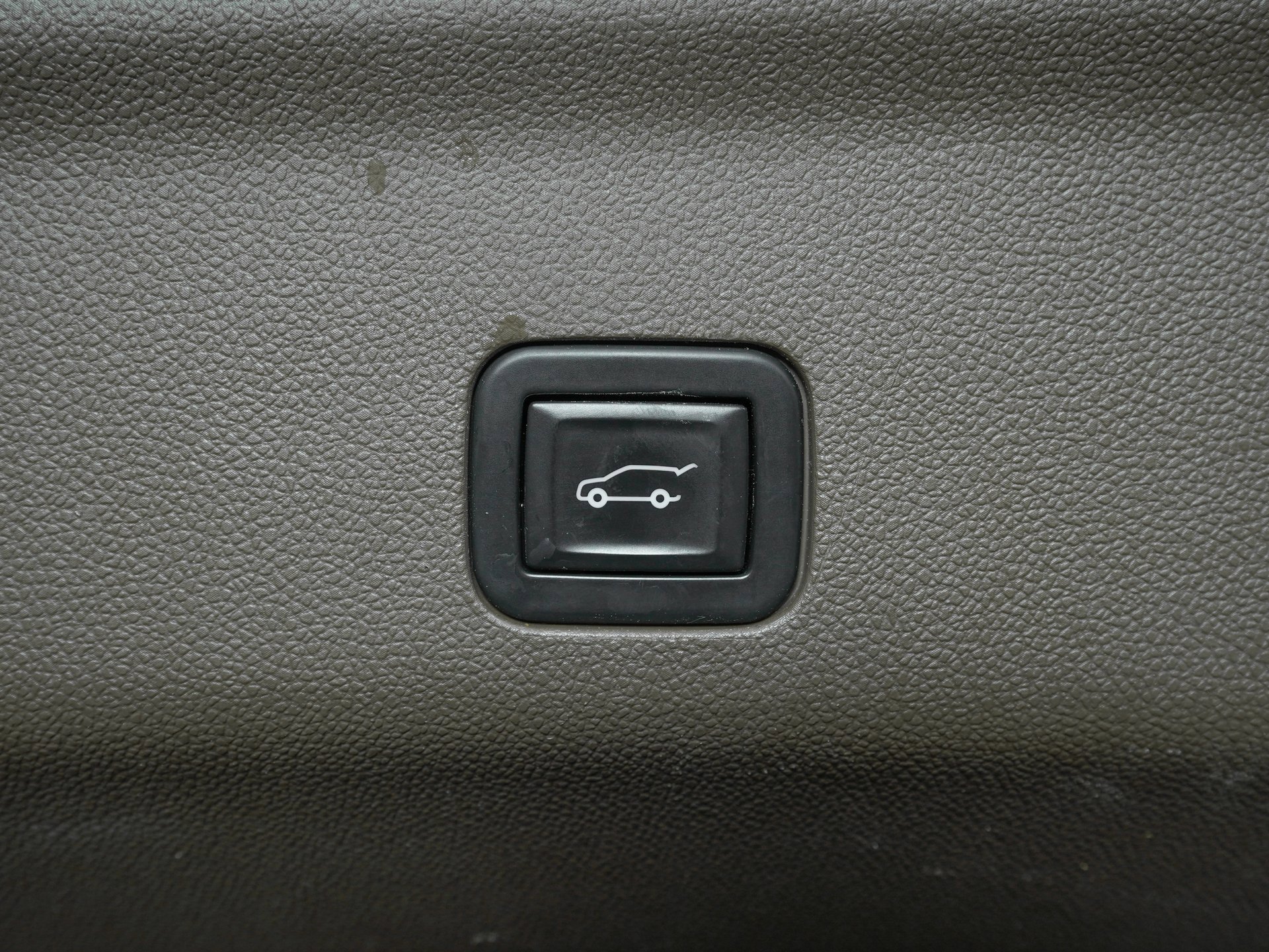 Used 2021 GMC Yukon Denali image 14