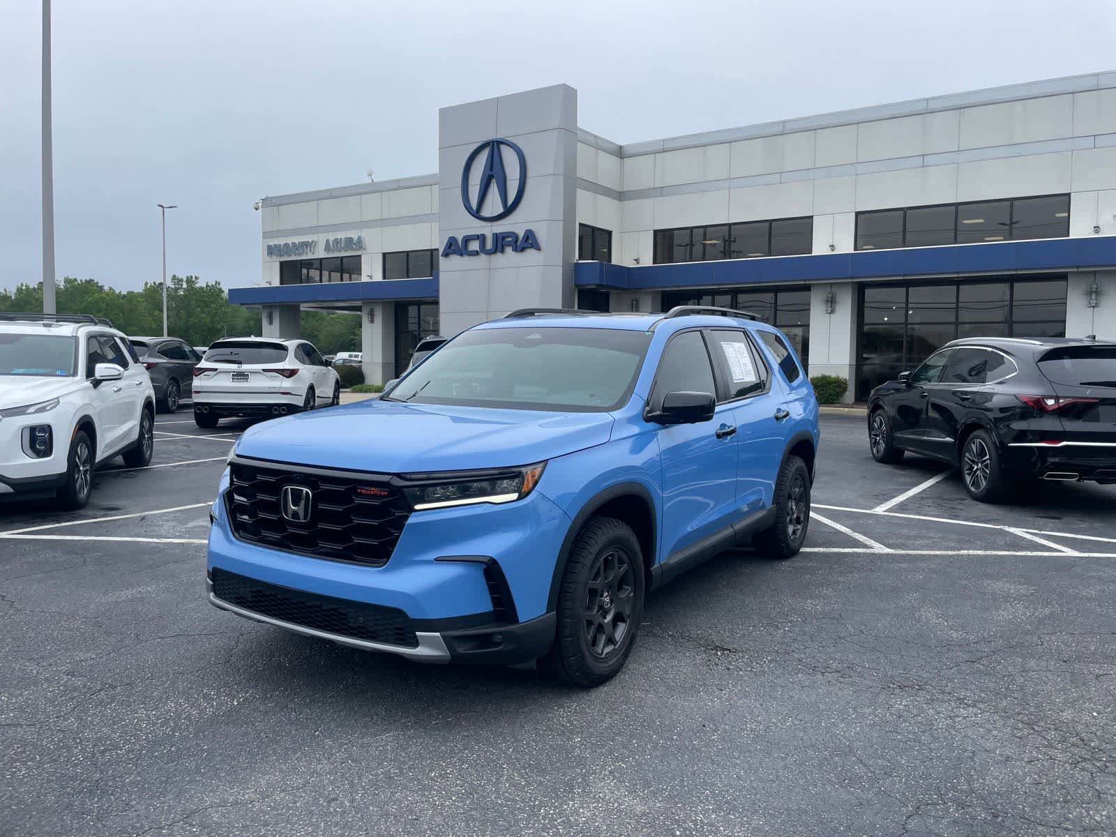 Used 2025 Honda Pilot TrailSport