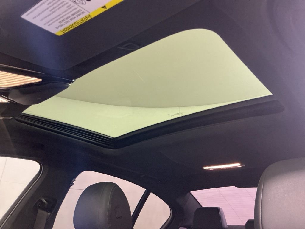 Used 2023 BMW 540i w/ M Sport Package image 24