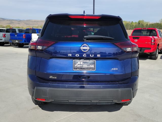 Used 2025 Nissan Rogue SV AWD/4WD image 10