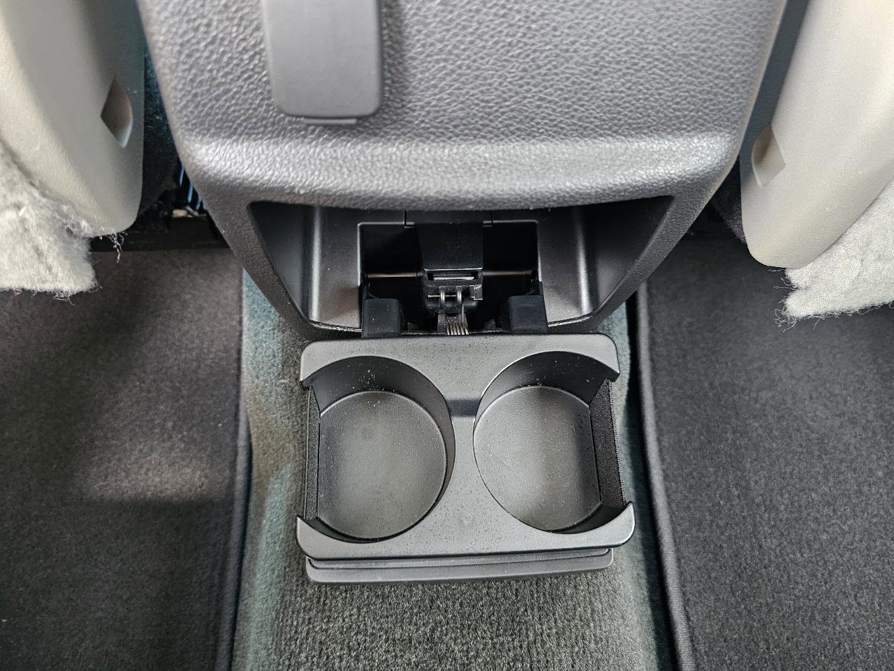 Used 2014 Ford Explorer XLT FWD image 44