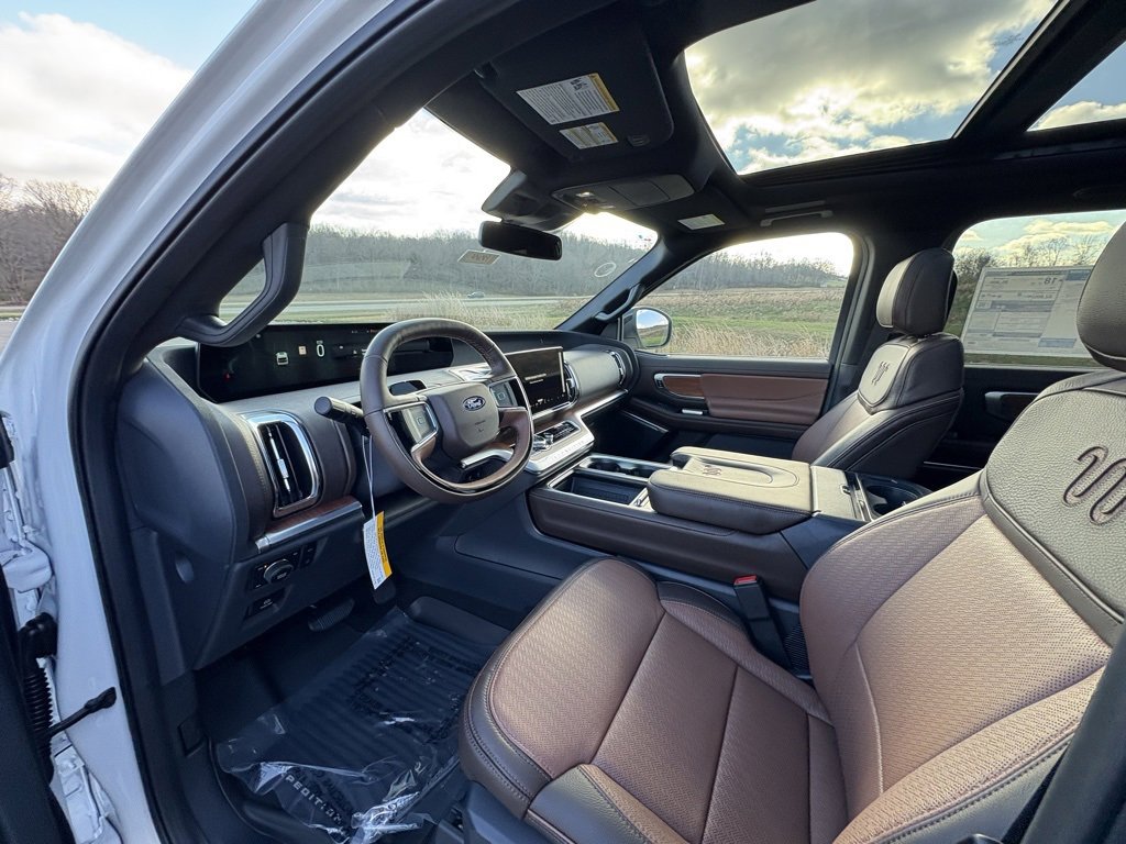 New 2025 Ford Expedition King Ranch image 40