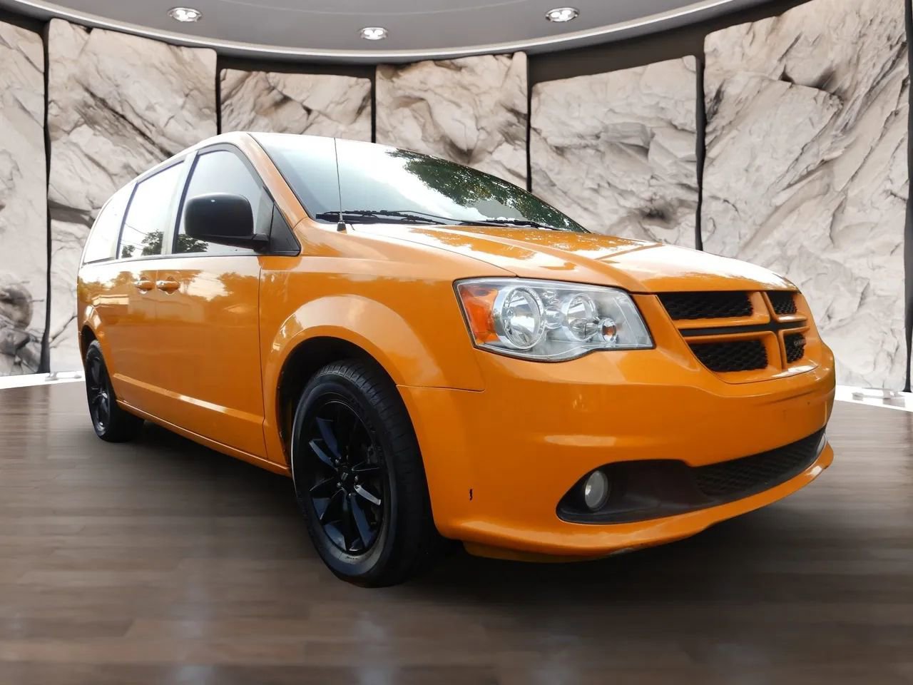 Used 2020 Dodge Grand Caravan GT image 4