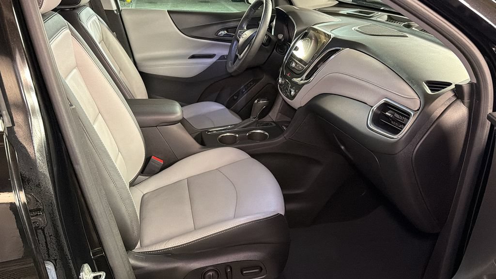 Used 2021 Chevrolet Equinox Premier AWD/4WD image 9